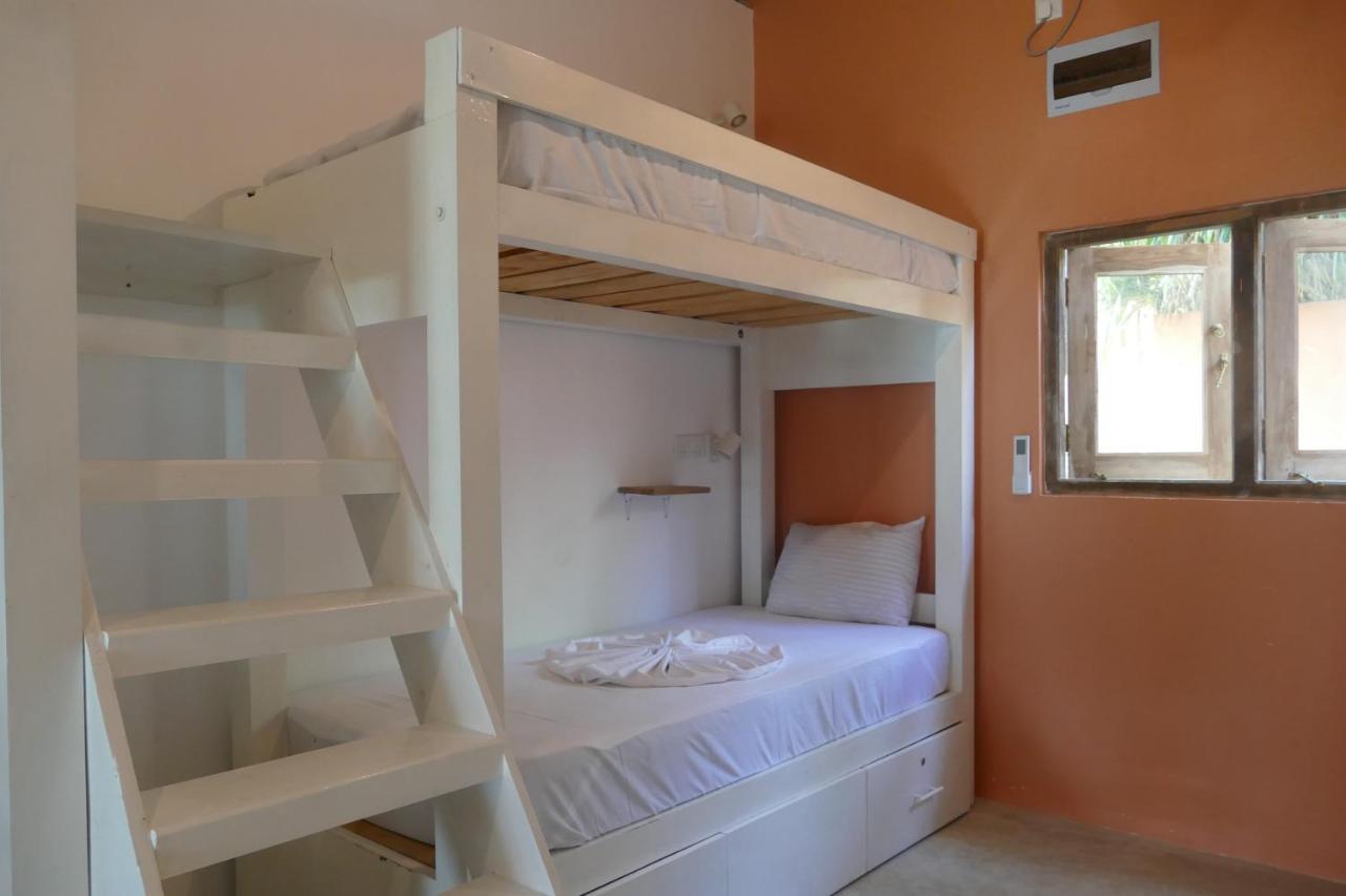 Barefoot Backpackers * Zuid-Dikwella